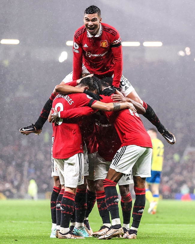 雅得胜利俱 雅得胜利俱